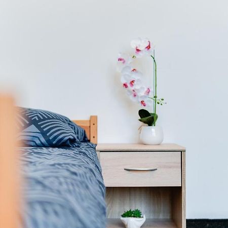 Hostel Opole Glowne Kültér fotó