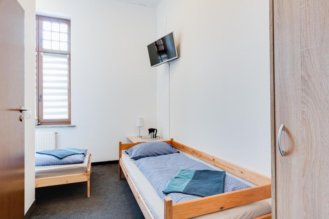 Hostel Opole Glowne Kültér fotó